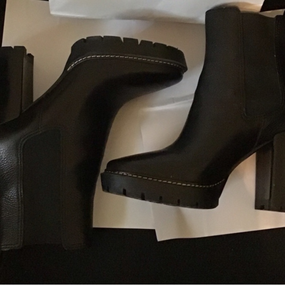 TORY BURCH Chunky Heel Chelsea Platform Booties